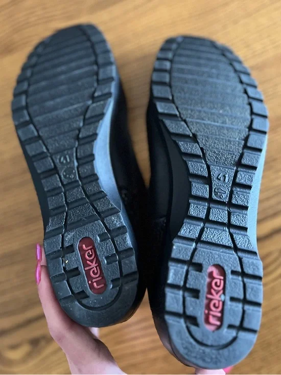 Rieker Black Leather Shoes / Booties Embossed Heel Design - Picture 5 of 7